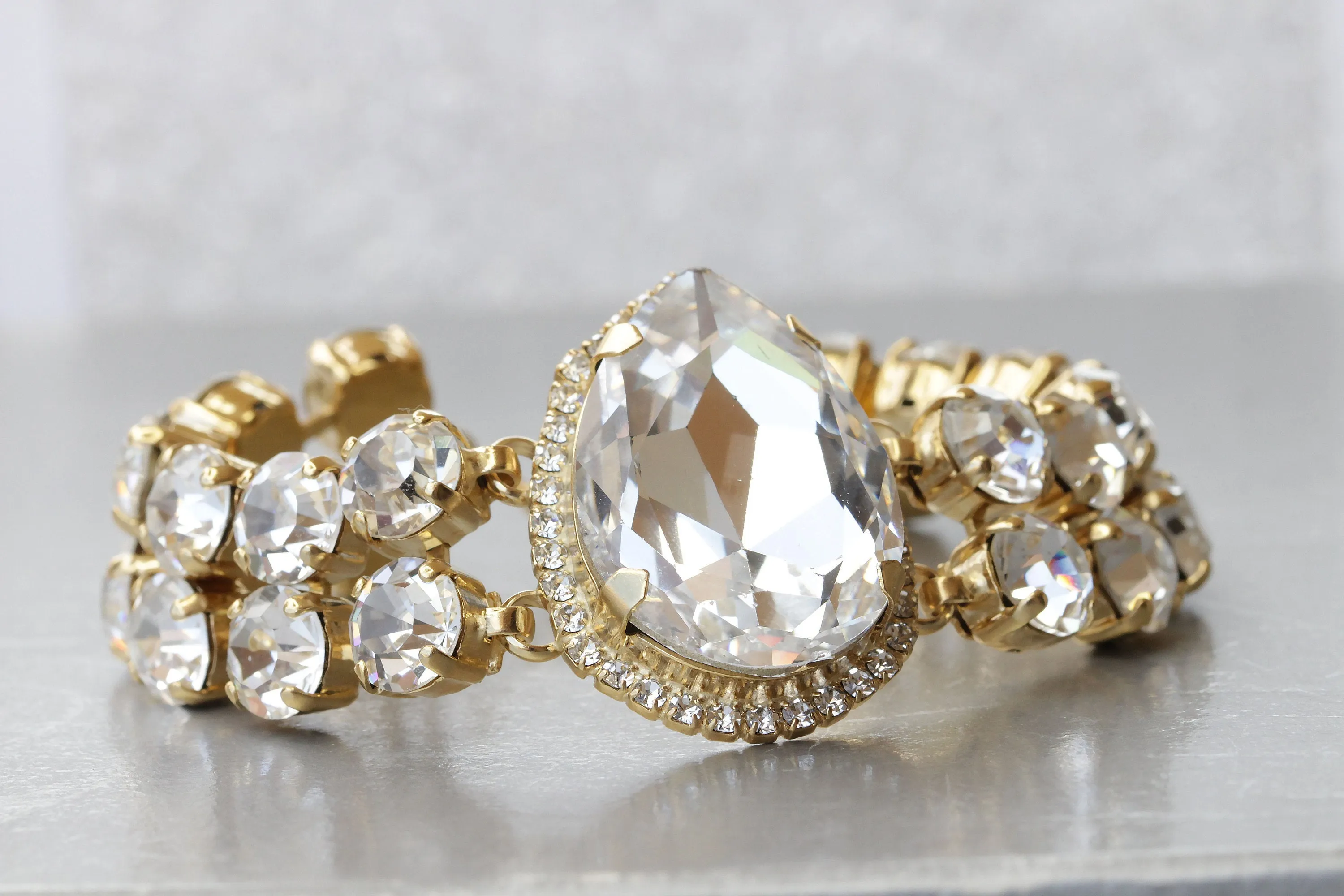 CRYSTAL STATEMENT BRACELET