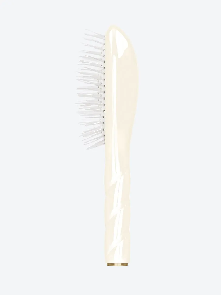 N.07 the detangling large brush creamy white