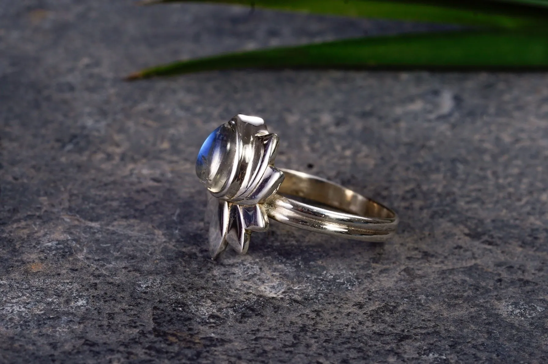 Ring ~ BLUE LOTUS