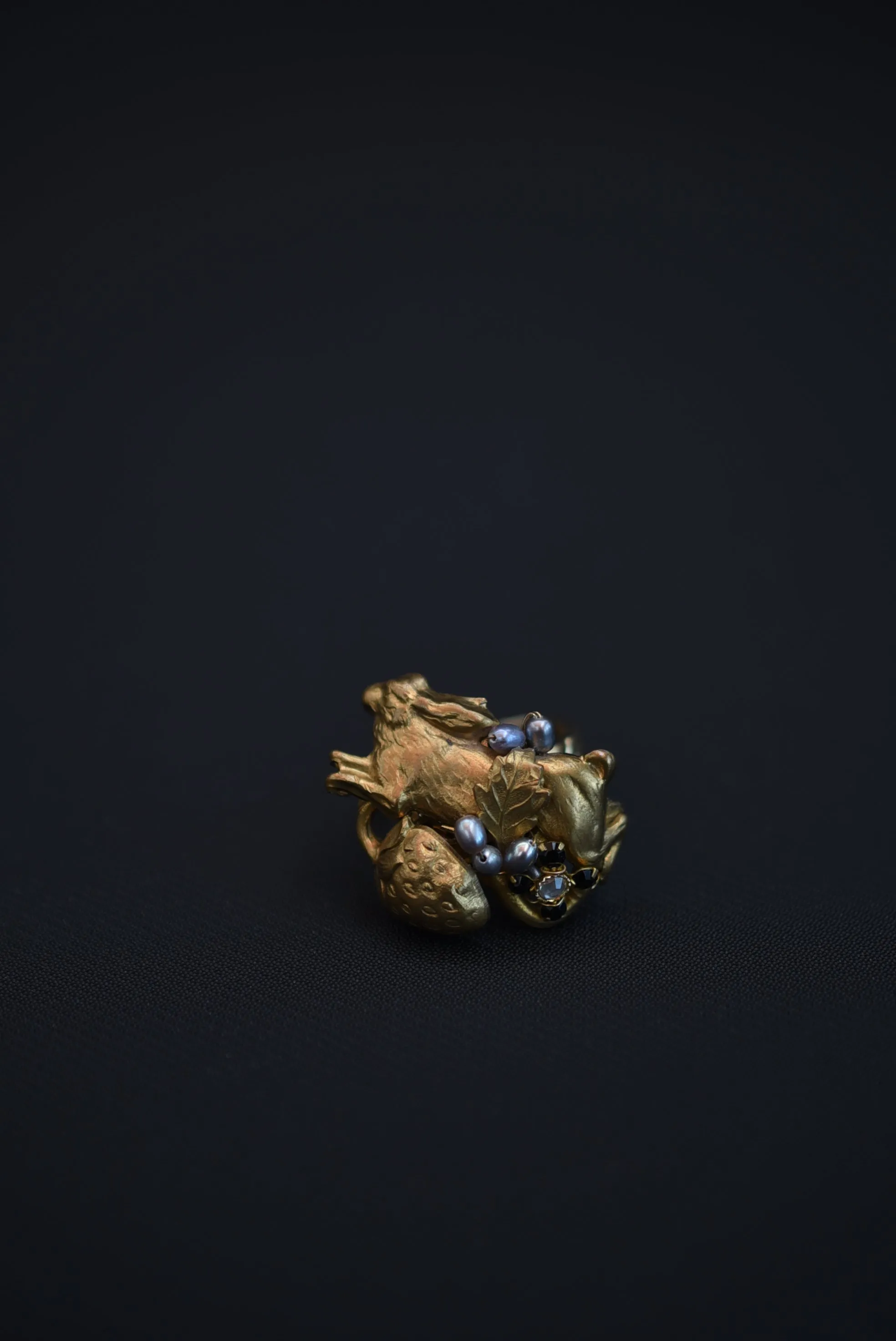 ring Germany Rabbit and strawberry vintage 1960'S【Limited item　One-of-a-kind】