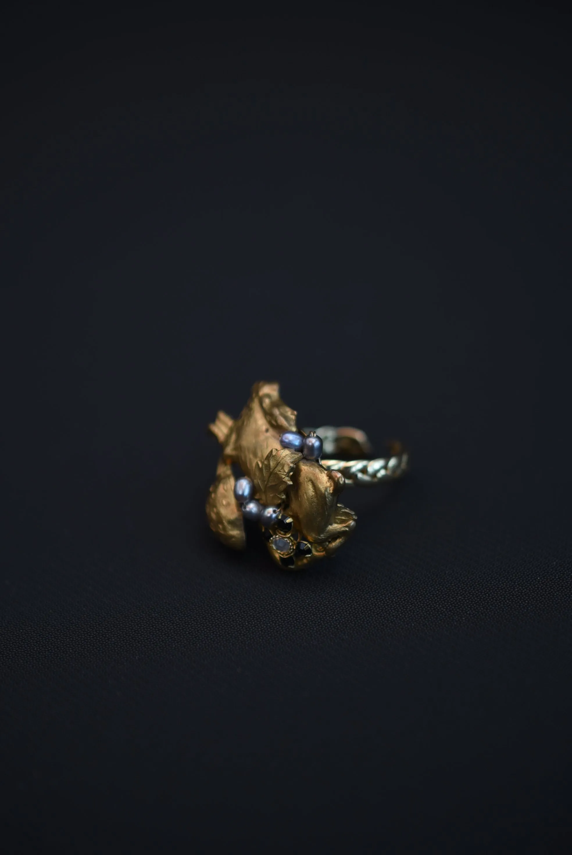 ring Germany Rabbit and strawberry vintage 1960'S【Limited item　One-of-a-kind】