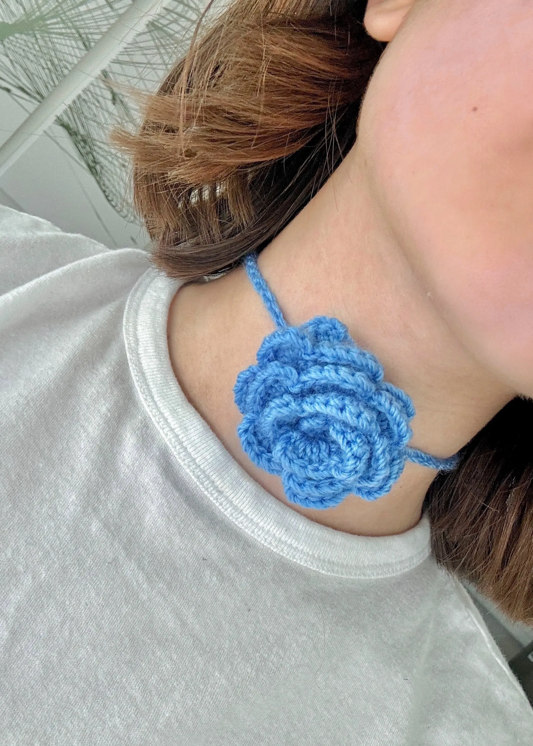 Rosette Choker