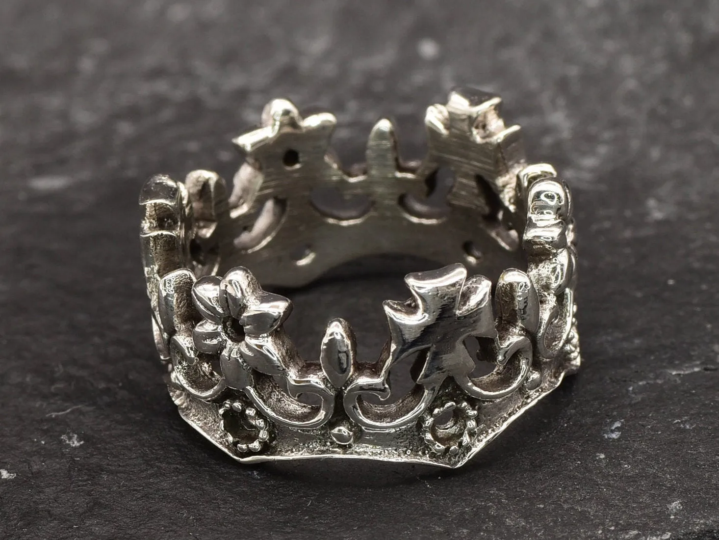Silver Crown Ring, Gothic Ring, Vintage Crown Band, Sterling Silver Ring, Handmade Crown Ring, Artistic Silver Band, 925 Sterling Silver
