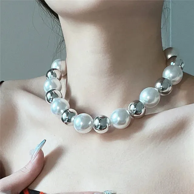 VAIGE Vintage Simulated Pearl Bead Choker Necklace with Elegant Geometric Pendant - Trendy Collarbone Chain Jewelry for Special Occasions